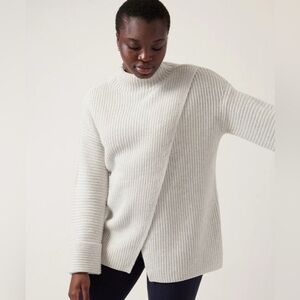 Althleta Cream Azalea Oversize Merino Wool Cashmere Natural Fiber Sweater Medium